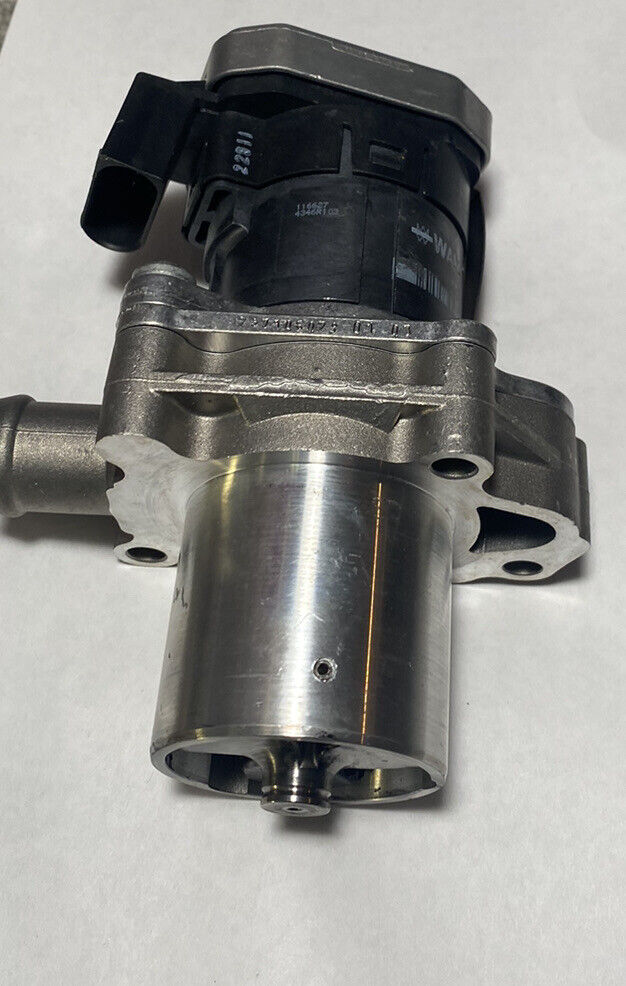 Dodge Sprinter EGR 04;06 OEM 68070245AA 2500 3500 2.7L WHALER