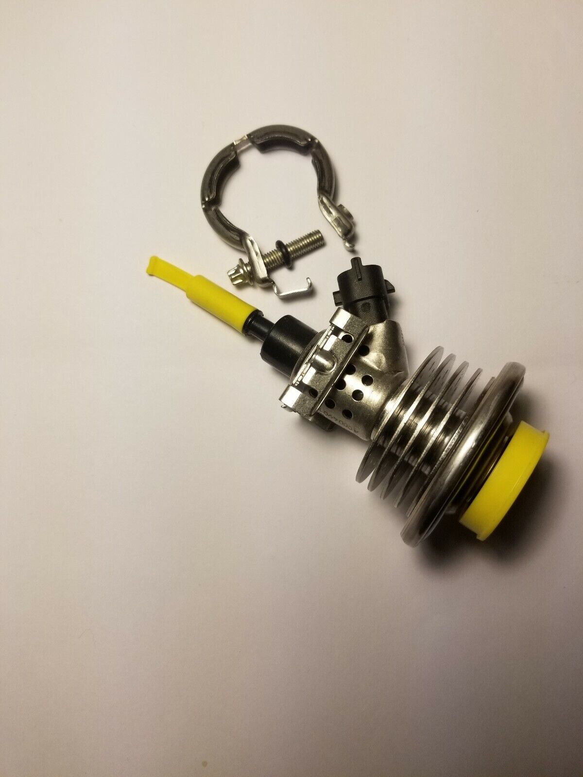 OEM Genuine Diesel Emissions Fluid Injector Module With COLLAR A0004901013
